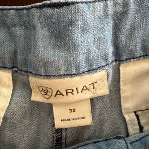 Ariat Casual Light Blue Chambray Shorts